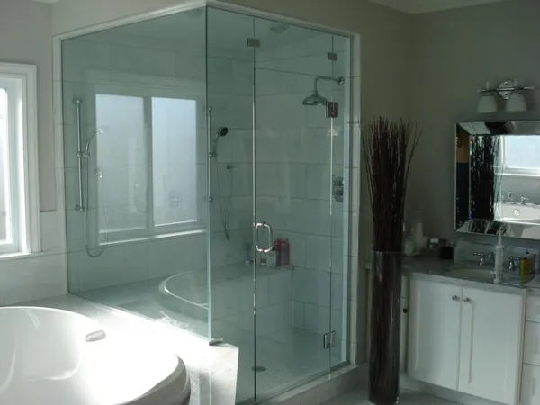 Type 212N3S frameless shower enclosure