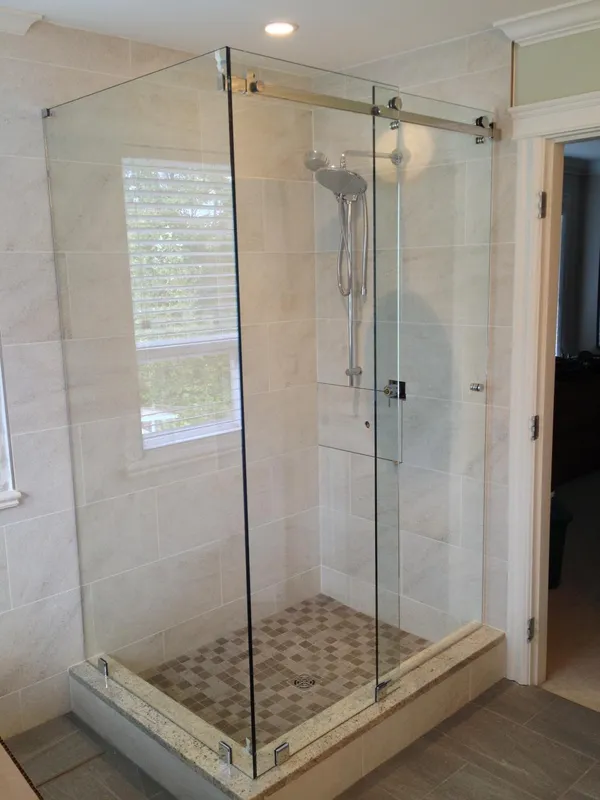 SL123 SER frameless shower enclosure