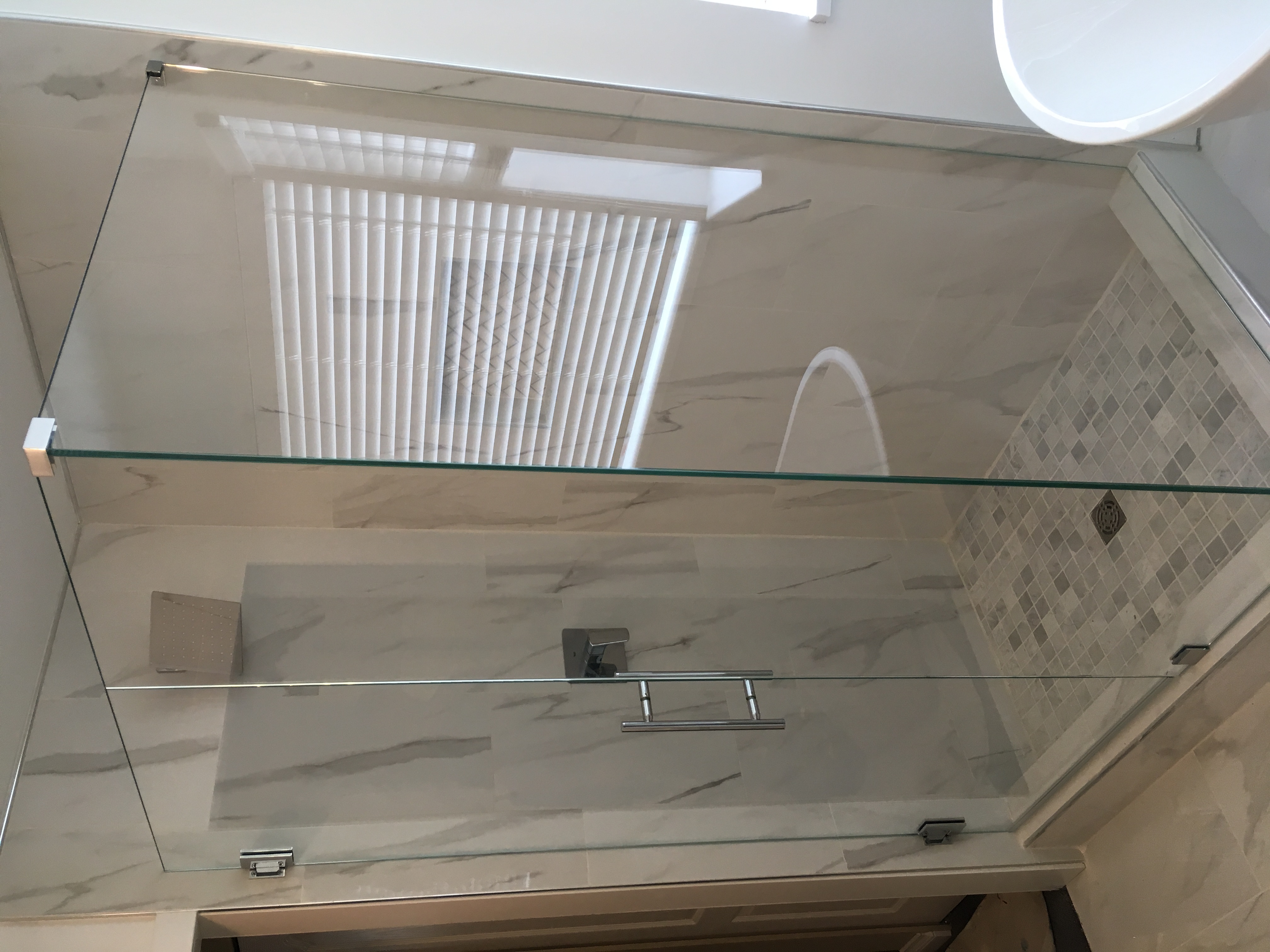 Type 123 frameless shower enclosure