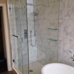 Frameless shower doors vancouver